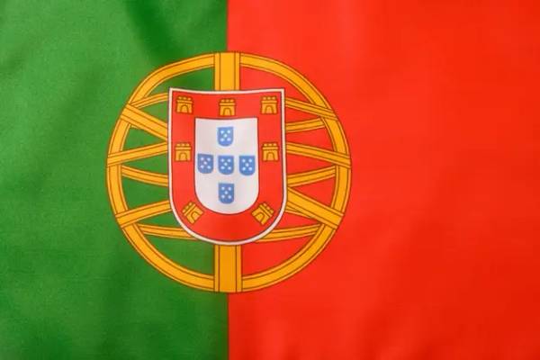 Melyik európai országhoz tartozik ez a zászló?