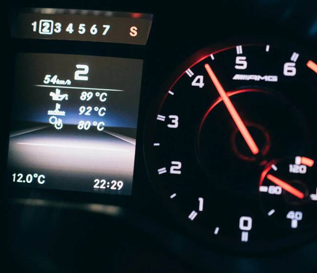 Milyen fordulatszámmal kell haladni, hogy a motor sokáig boldog legyen? Megosztom az észrevételeimet