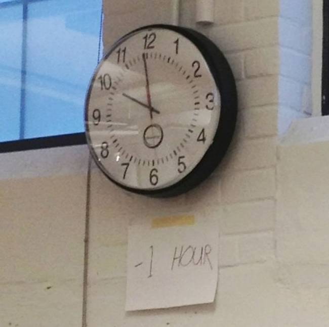 Valljuk be, hogy az óraátállítás tényleg nagyon bosszantó tud lenni.