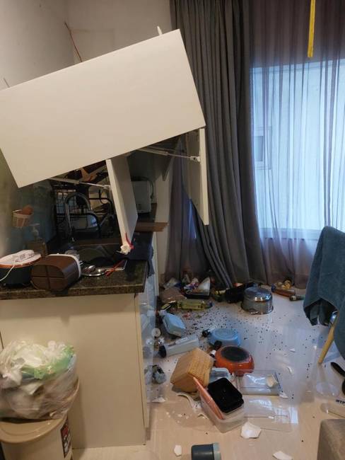 „Ma hajnalban arra keltem, hogy a konyhaszekrényem leszakad és minden a földre zuhan."