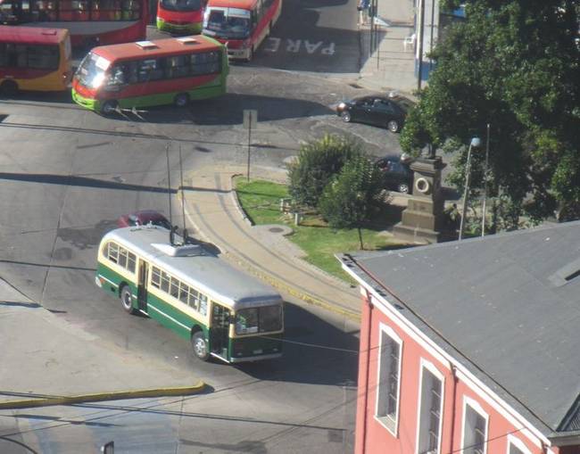 A régi trolibuszok még mindig hősiesen teljesítik a kötelességüket.