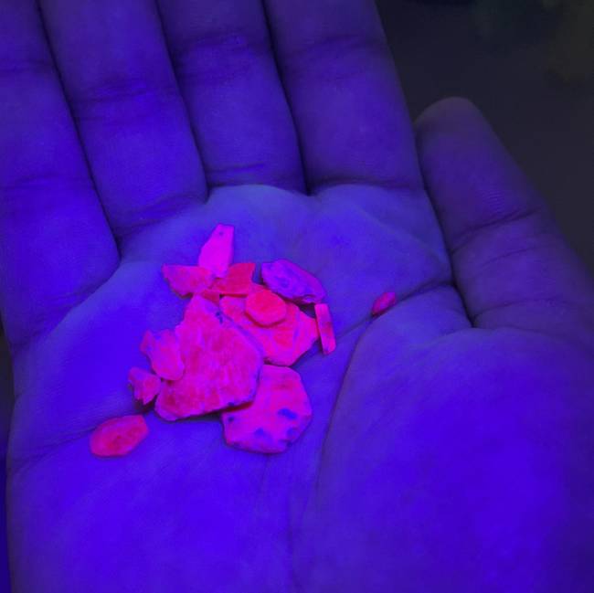 „Sokan nem tudják, hogy a rubin fluoreszkál."