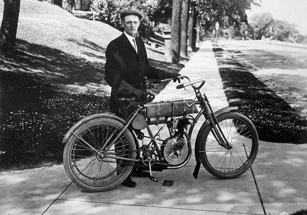 Az egyik első Harley Davidson motor, 1903-ból.