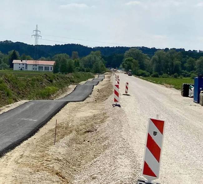 Kétkezi meló failok 14