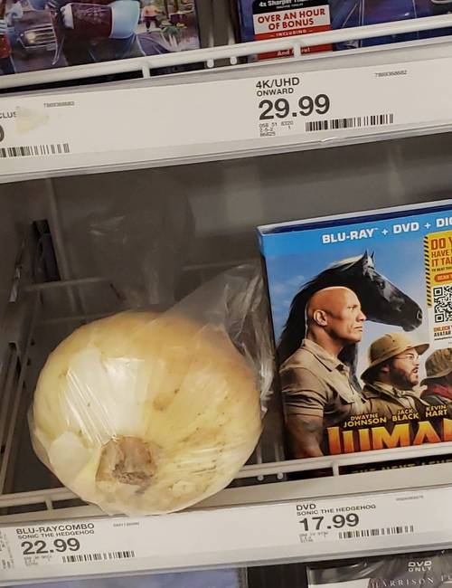 Döntenie kellett: szórakoztató DVD vagy egy fej vöröshagyma.