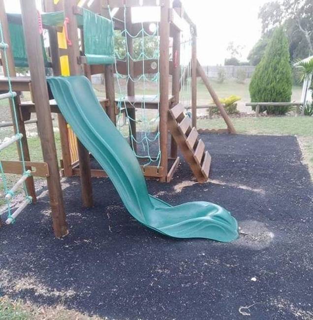 Még szerencse, hogy a nagy része fából készült.