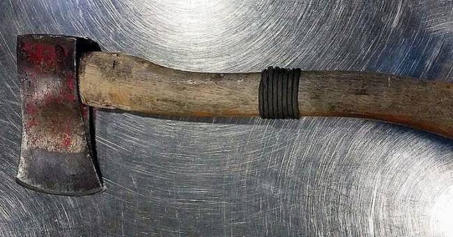 Nem látta akadályát, hogy miért ne vihetné magával a családi nyaralásra a kedvenc fejszéjét, a TSA munkatársai már sajnos igen.
