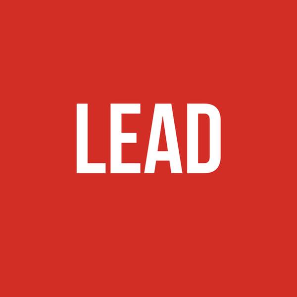 Az van a képre írva, hogy "LEAD".