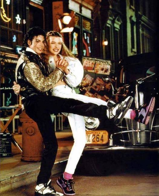 Michael Jackson és a Resident Evil filmekből ismert Milla Jovovich egy 1990-es reklámfilmben.