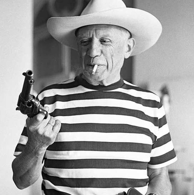 Pablo Picasso mindenhová magával vitt egy töltetlen revolvert arra az esetre, ha az emberek megkérdeznék tőle „mit ábrázolnak a művei?!".