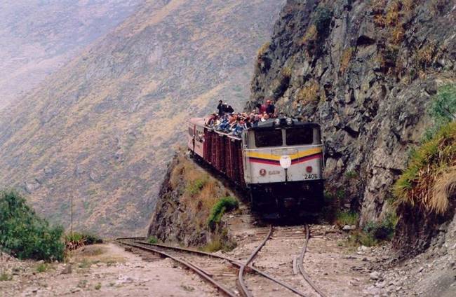 Az „ördög orra” vasútvonal, Ecuador