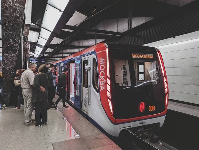 A metró-aluljárók levegőjének ~15%-a emberi bőrdarabokból áll.