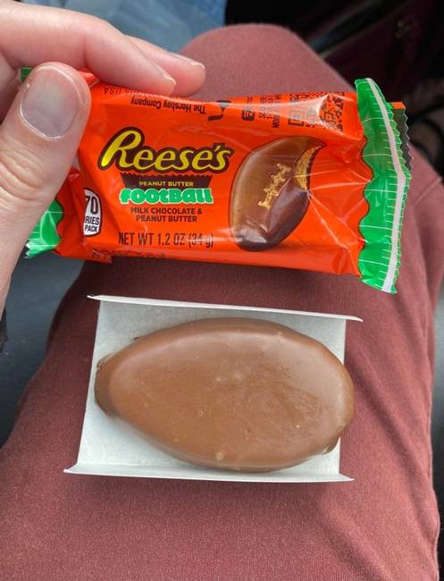 Ez a süt, aminek úgy kéne kinéznie, mint egy amerikai focilabdának, inkább húsvéti tojásra hasonlít.