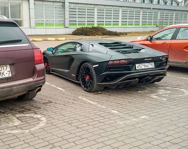 Öröm látni, hogy napjainkban már a fogyatékkal élők is kereshetnek ennyi pénzt.