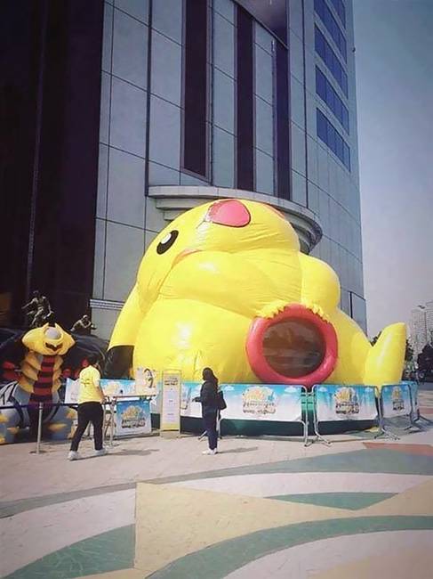 Ööö...minden oké, Pikachu?