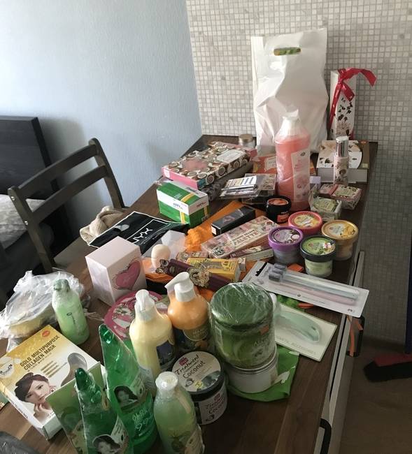 „Megkértem anyámat, hogy küldjön nekem egy képet a thaiföldi nyaralásukról...”