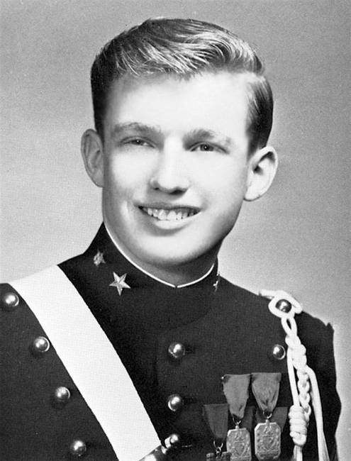 A fiatal Donald Trump.