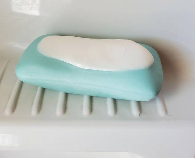 „Ha egy szappandarab túl vékony lesz, egyszerűen ragaszd rá őket az új szappanra."