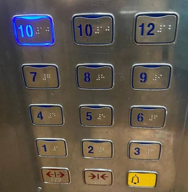 Ha mindkét 10-est megnyomjuk, akkor a 20-ra megy, vagy hogy működik ez?
