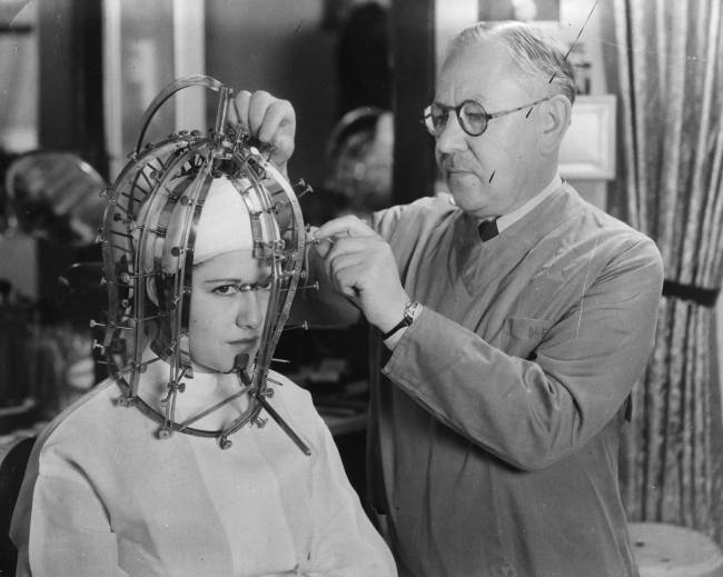 Hogyan találta fel a Max Factor a sminket?