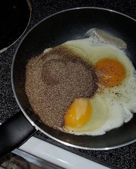 A tökéletes reggeli azok számára, akik jó borsosan szeretik az ételeket.