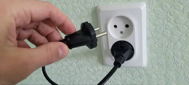 Mi történik, ha egy konnektort egy másik konnektorhoz csatlakoztatsz?