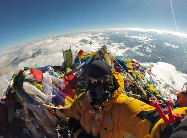 Így néz ki a Mount Everest teteje.