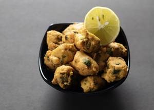 Vada Pav (rántott burgonyagombóc)