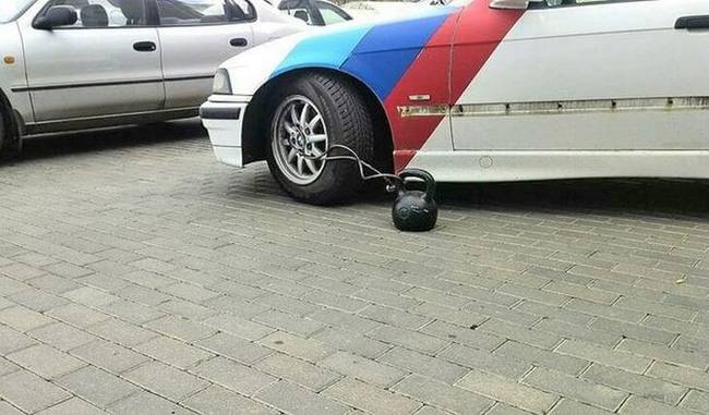Erőszakmentesen is lehet ám büntetni.