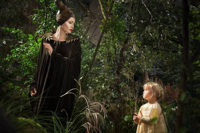 Angelina Jolie és lánya, Vivienne Marcheline Jolie-Pitt.
