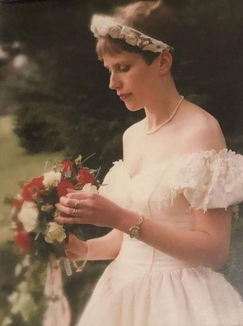 „Anyám az esküvője napján, 1996 áprilisában."