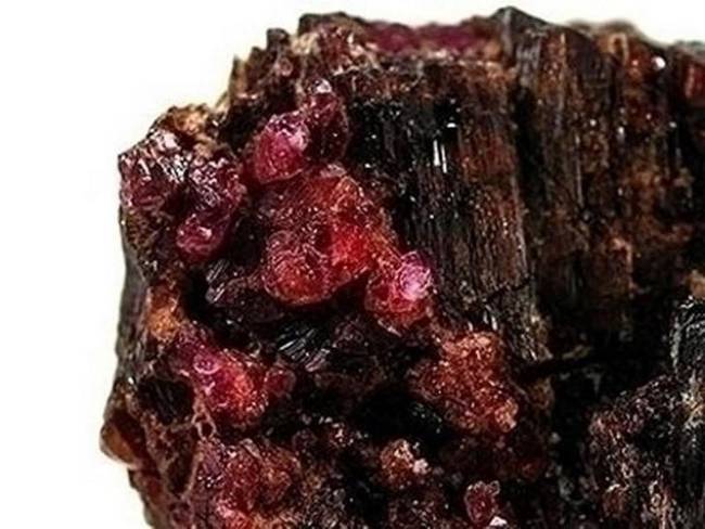 Painite: 600 000 dollár / karát
