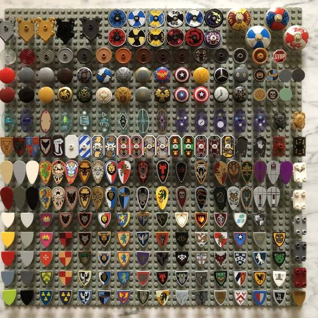 „Összegyűjtöttem a valaha kiadott összes Lego-pajzsot."
