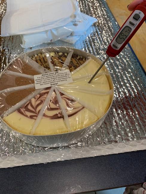 „Rendeltem egy tortát a párom születésnapjára, de 2 nappal később érkezett, és időközben lejárt, úgyhogy nem tudtuk megenni."