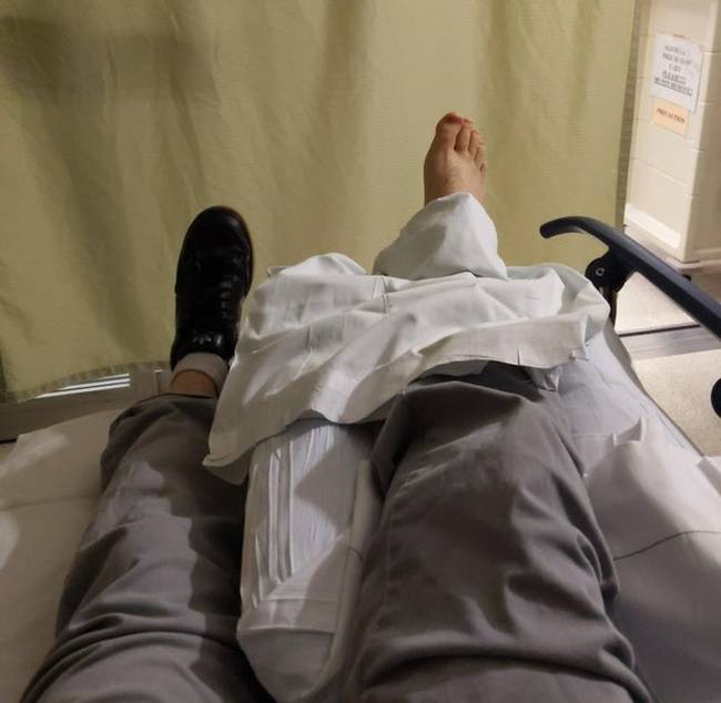 „Leestem a lépcsőn és eltörtem a bokám, de a családom nem hitt nekem, mert április elseje volt."