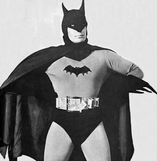 Batman (1943) - A sötét lovag – Felemelkedés (2012)
