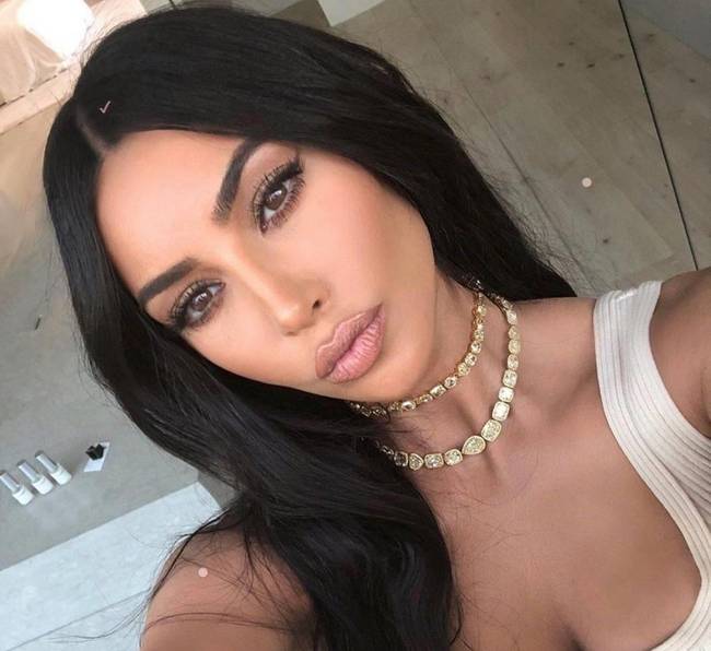 Kim Kardashian arccsont