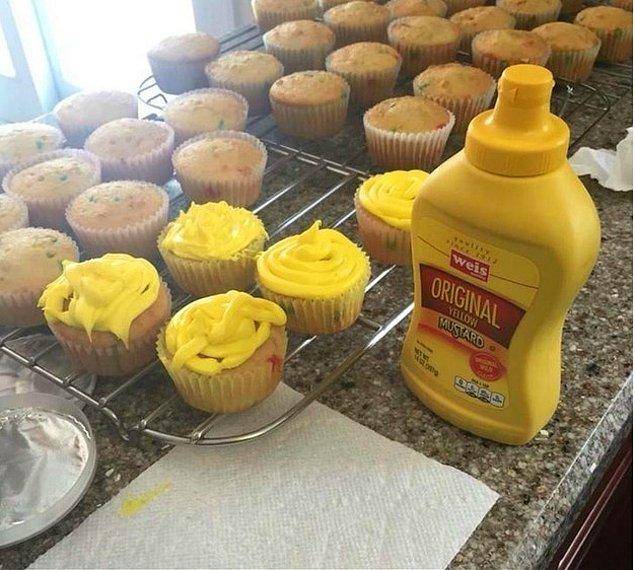 Ha már a desszerteknél járunk: mustáros cupcake!
