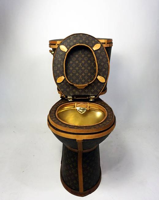 Louis Vuitton WC - 26 millió forint.