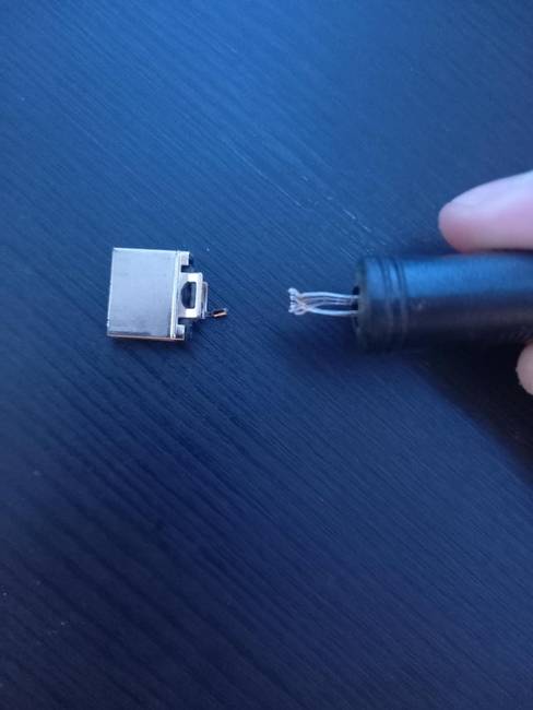 „Csak ki akartam húzni a pendrive-ot, és ez történt.''