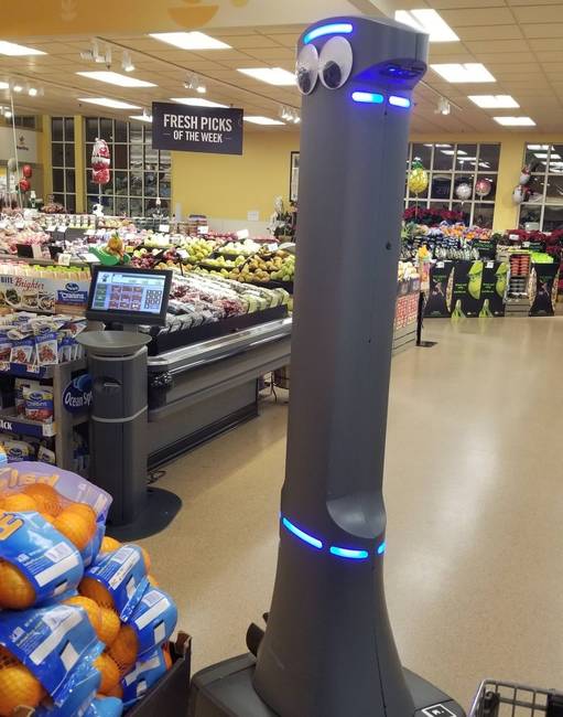 Ő itt Marty, a robot, aki felügyeli, hogy mindig rend és tisztaság legyen a boltban.