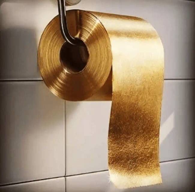 Aranyból készült dolgok 016