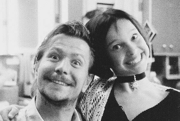 Gary Oldman és Natalie Portman az 1994-es Léon, a profi című film forgatásán.