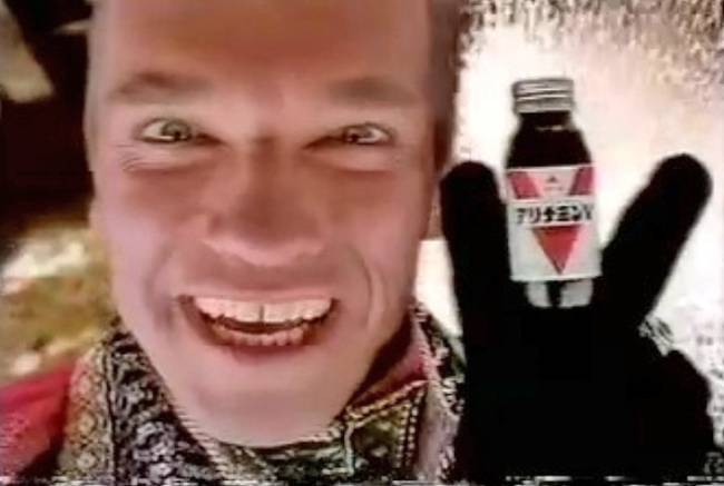 Arnold Schwarzenegger - japán energiaital reklám