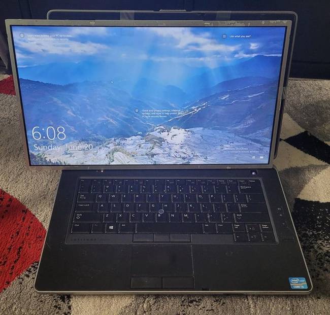 „A 14''-os laptopomat 17''-ossá alakítottam.''
