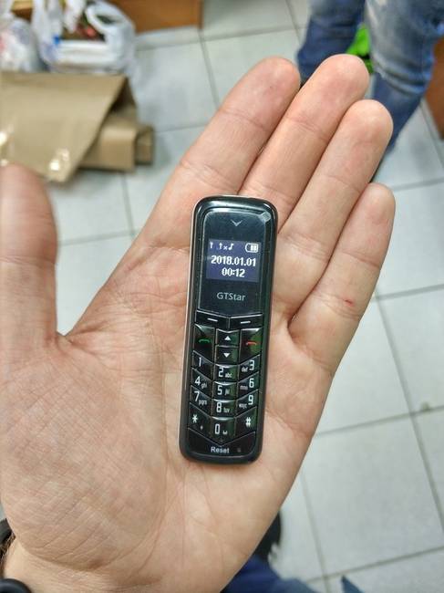 A világ egyik legkisebb telefonja: GTStar BM50.