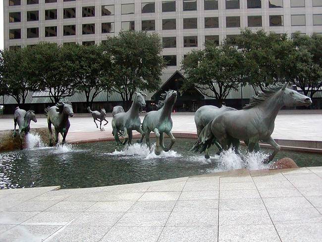 Las Colinas, Egyesült Államok