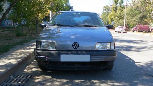 Miért nem volt a Passat B3-nak hűtőrácsa, és miért nem csinálják már így: megtudtam és elmesélem