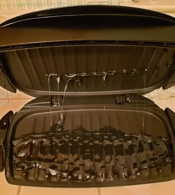 „Bekapcsoltam a grillsütőt, majd 10 percig kerestem a hozzávaló műanyag spatulát."