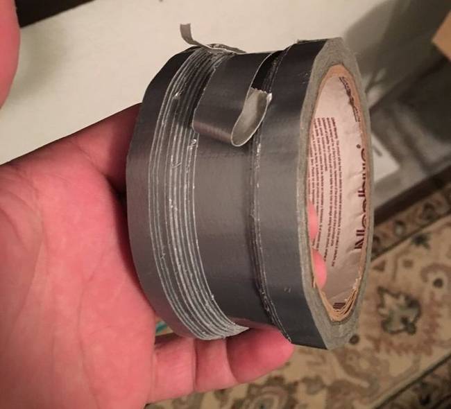 „Kértem anyukámtól egy kis ragasztót és ezt kaptam."